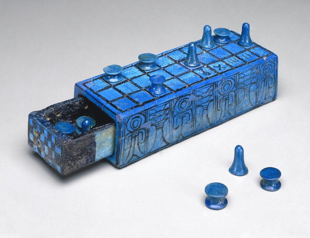 Plateau de Senet égyptien antique, attribué à la tombe d’Amenhotep III